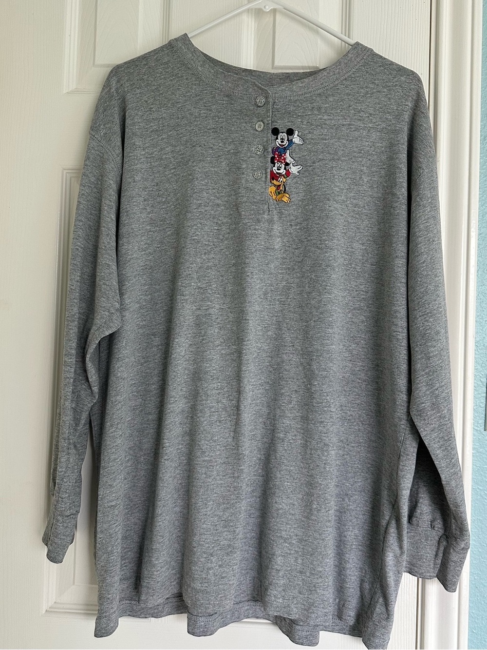 Vtg 80s Mickey Unlimited Gray Henley Embroidered Disney Minnie Pluto size 2X - Picture 1 of 7